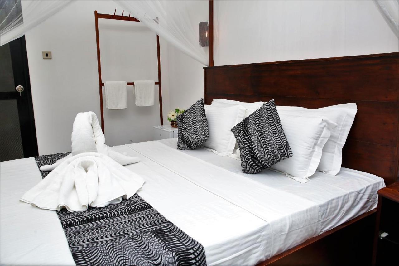 Bed and Breakfast Sky Mountain Cafe With Seaview Weligama Exterior foto