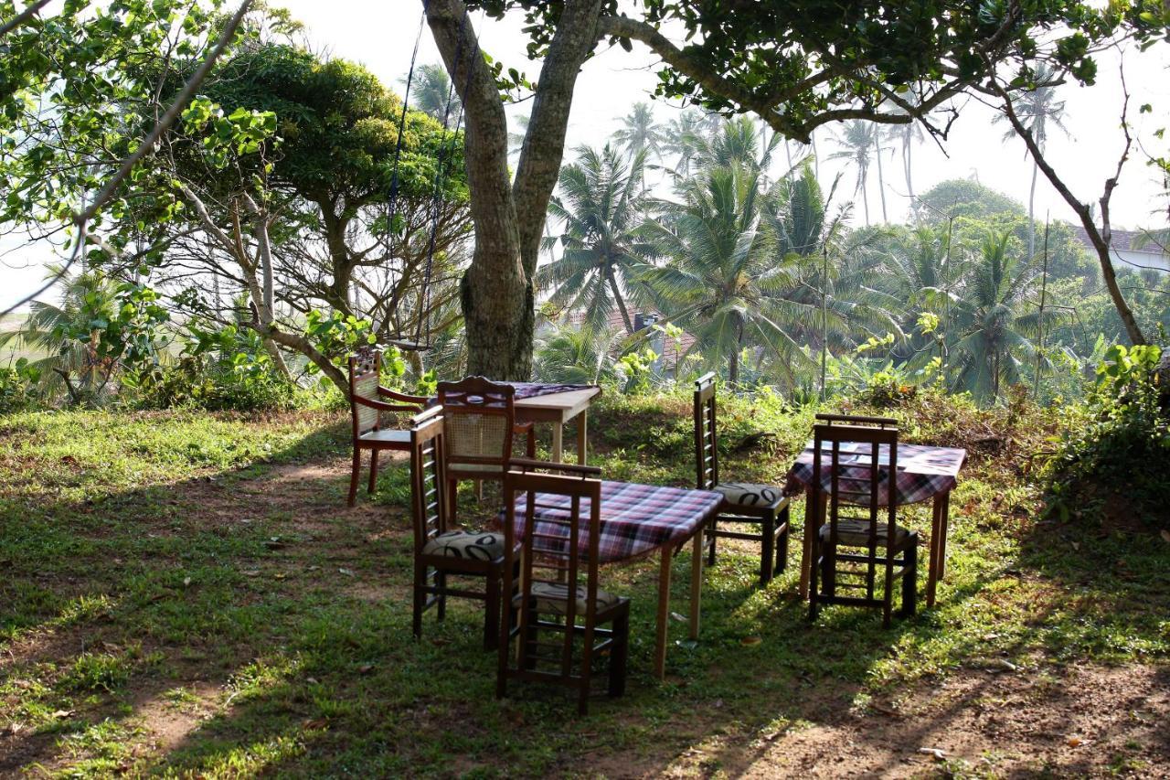 Bed and Breakfast Sky Mountain Cafe With Seaview Weligama Exterior foto